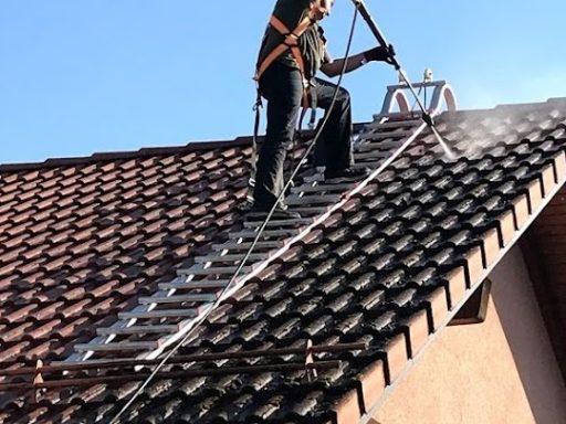 traitement toiture hydrofuge à Vaucresson